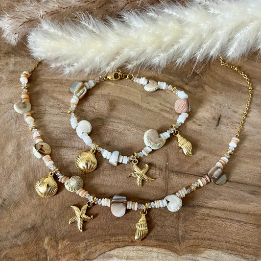 COLLIER - HINA