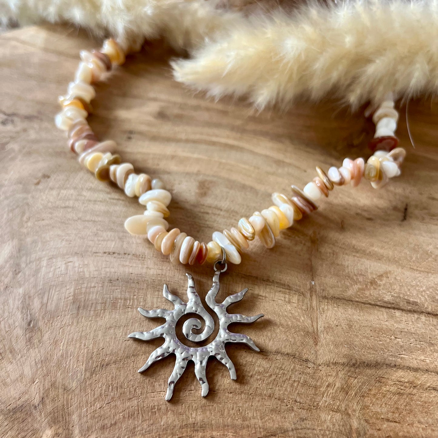 COLLIER - MAKANI